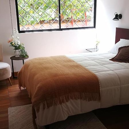 Chapelet Hostal Tababela Exterior photo